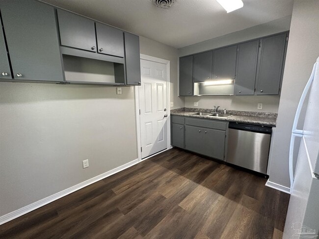 Photo - 6350 Judkins Dr