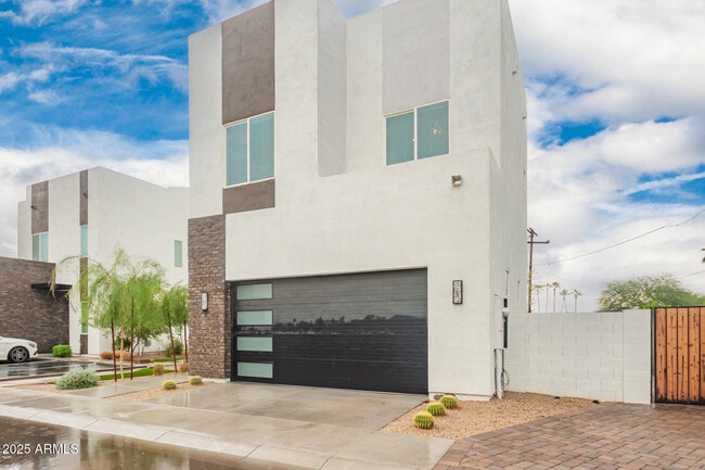 Photo - 6622 N 16th St