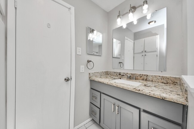 Building Photo - 5602 Dryad Dr