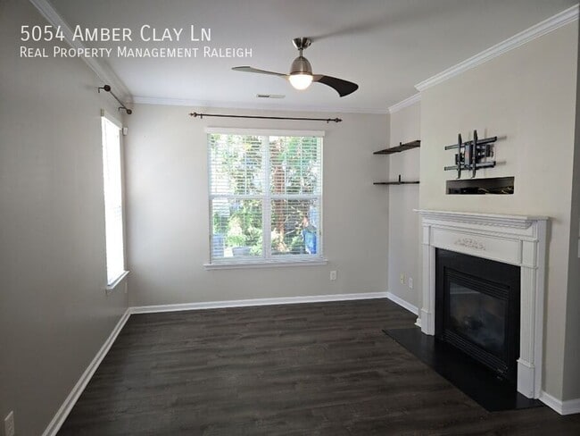 Photo - 5054 Amber Clay Ln