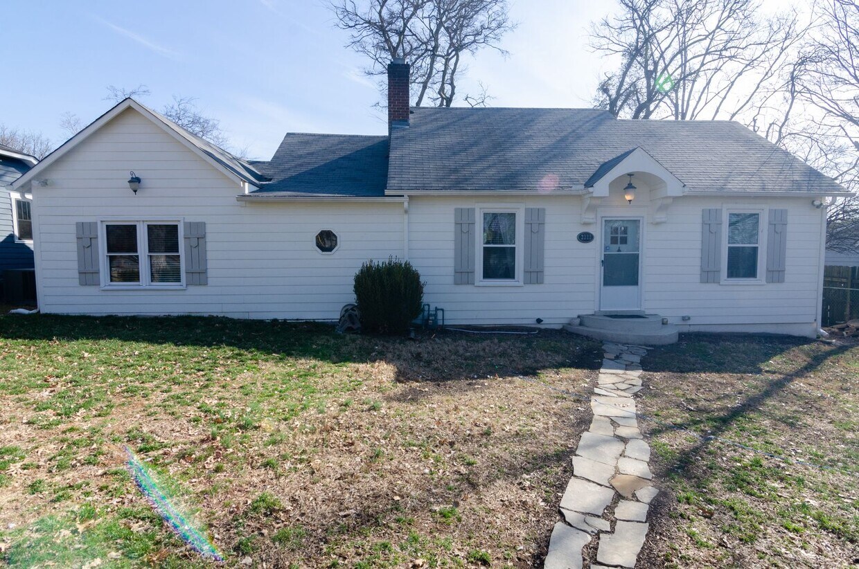Beautiful home in Hillsboro Village - Beautiful home in Hillsboro Village