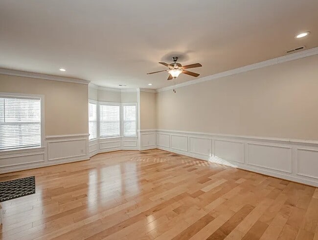 Photo - 7380 Pebble Lake Dr