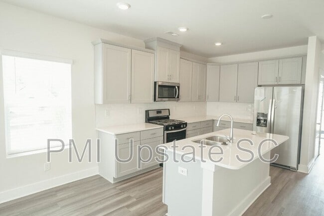 Photo - 35 Galley Ln