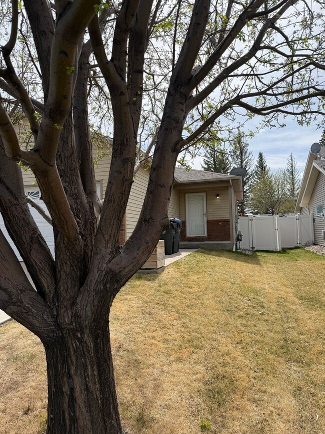 Photo - Roomy Midtown 3 bedroom 2 bath