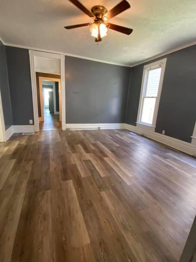 Photo - 2225 W Iowa St