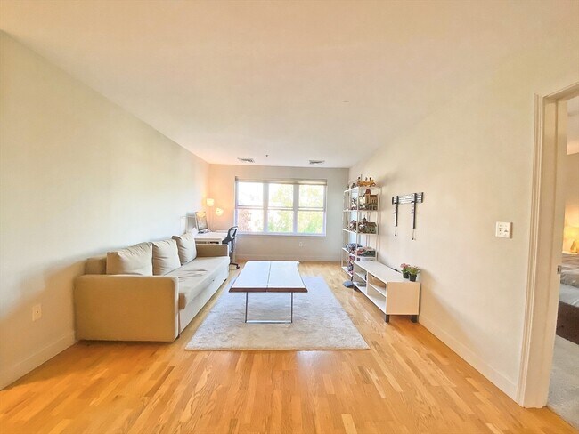 Photo - 318 Rindge Ave Unit 405