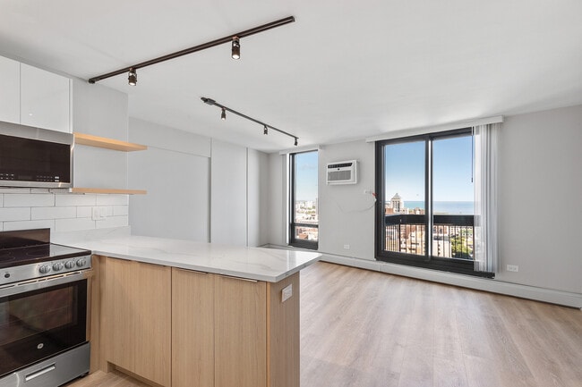 Photo - 6166 N Sheridan Rd Unit 20D