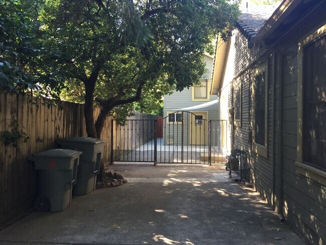 Photo - 484 1/2 E. 3RD AVENUE Unidad 484 1/2 E. 3RD AVENUE