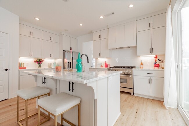 Photo - 1059 S Hollywood Ave