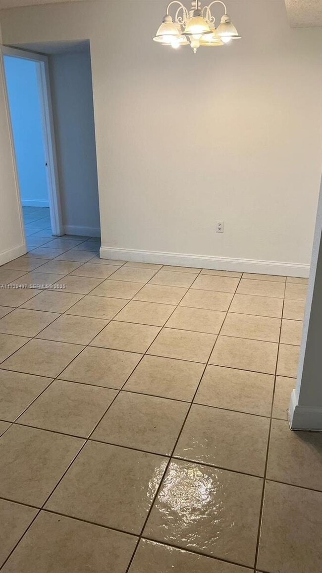 Photo - 4205 N University Dr Unit 203