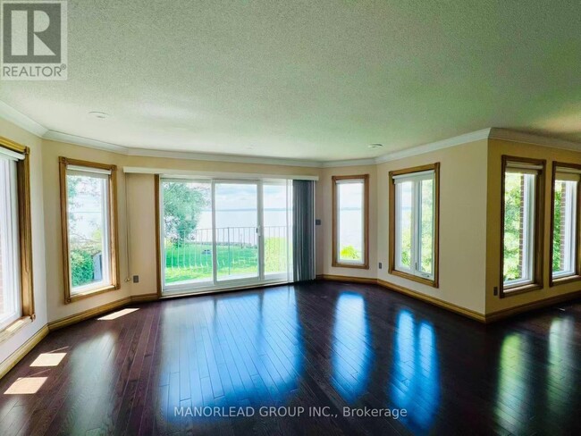 Photo - 42 Metropolitan Crescent