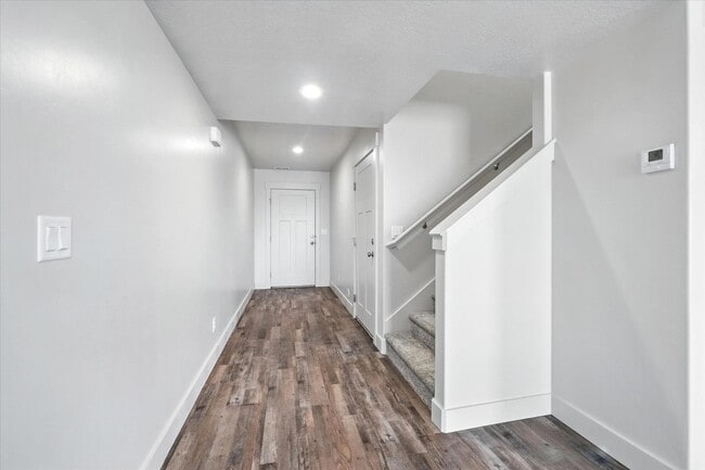 Eastside View Townhomes - Eastside View Townhomes