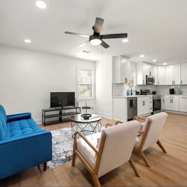 Photo - 2484 Calvin Ave