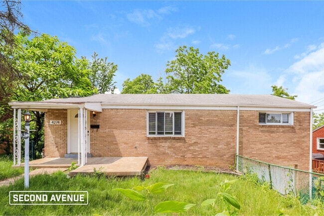 Building Photo - 4274 Shields St Rental
