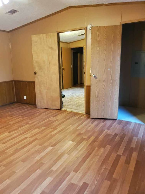 Photo - 457 Petty St