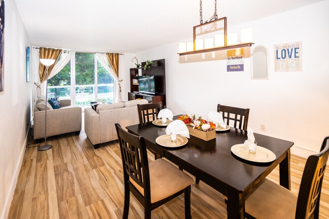 Photo - 19370 Collins Ave Unit 1