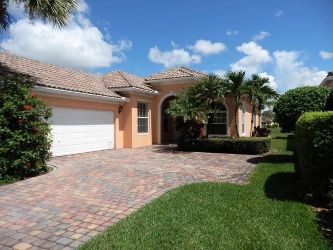 Building Photo - 11547 SW Rockingham Dr