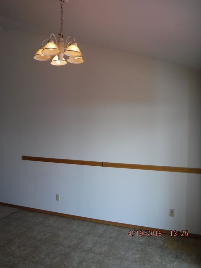 Photo - 3 Bedroom Home- Close to Parks and Schools!!- Dog Negotiable!!