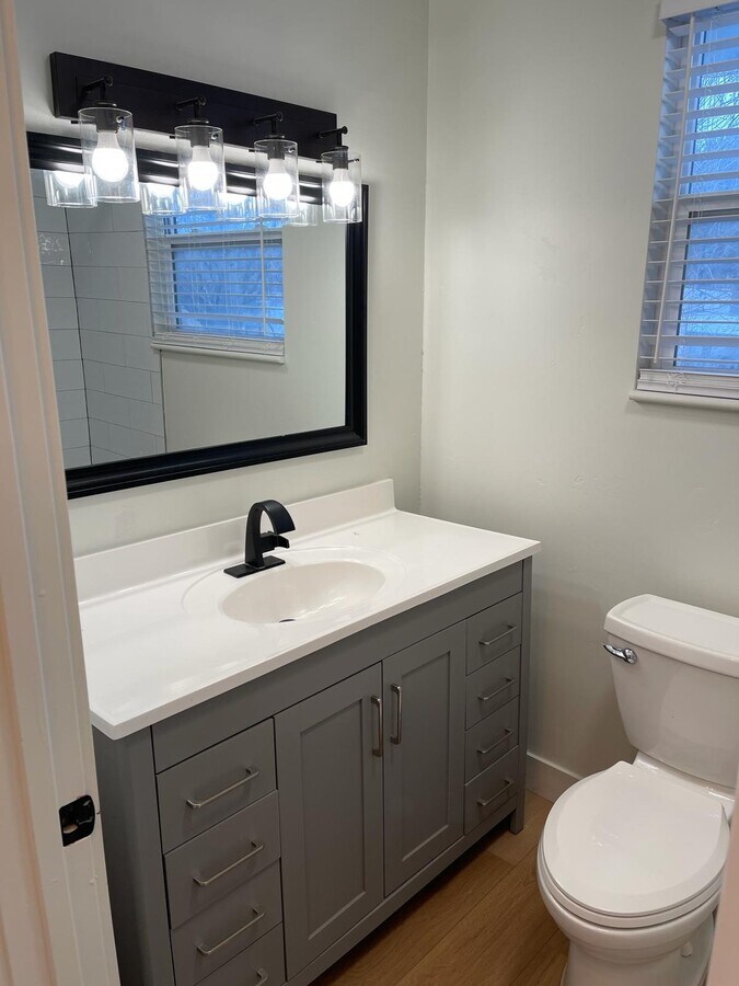 Photo - 123 S McClelland St Unidad #3