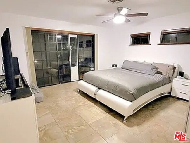 Photo - 16913 Bassett St