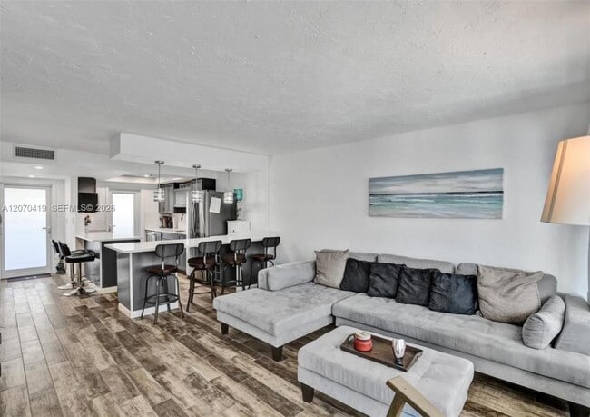 Photo - 3424 SE 12th St Unit B6