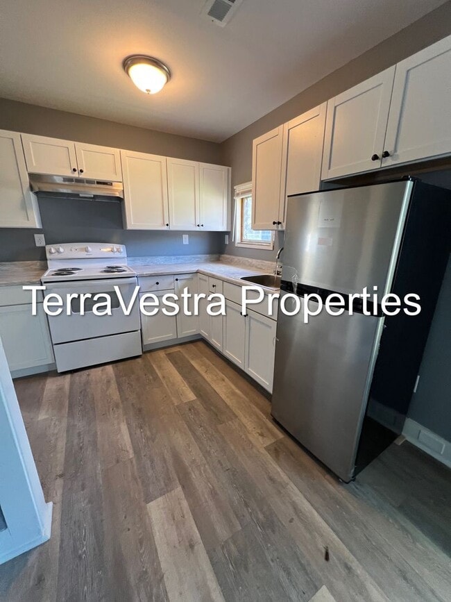 Photo - 4 Bedroom Single Family in Pennsville! Eli...