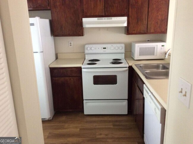 Photo - 200 Sheraton Ct