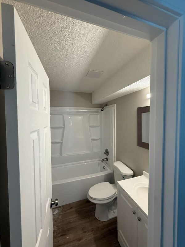 Photo - 324 Block St Unidad R