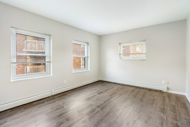 Photo - 2311 E North Ave Unit 3