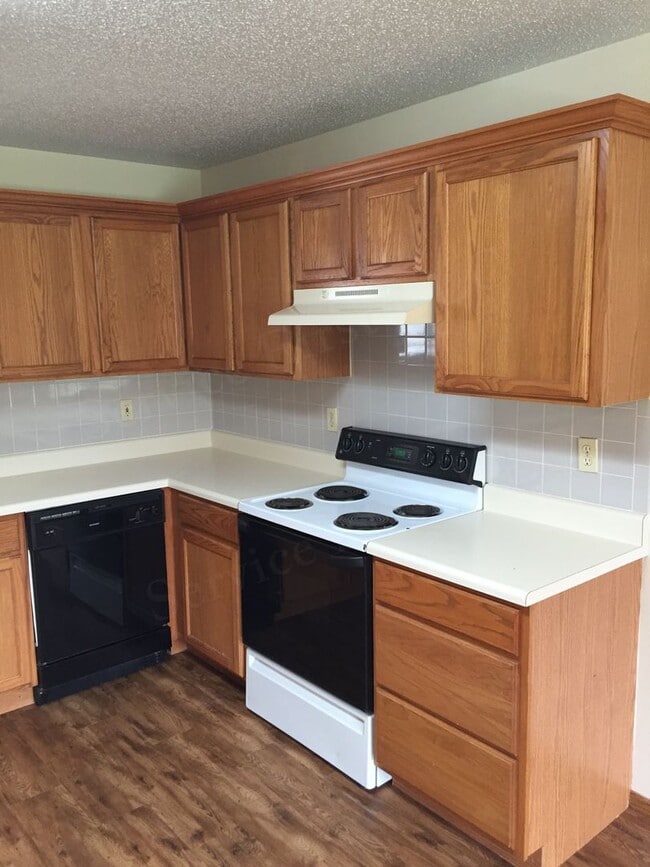 Photo - 3 Bed 1 Bath REMODELED House For Rent in M...