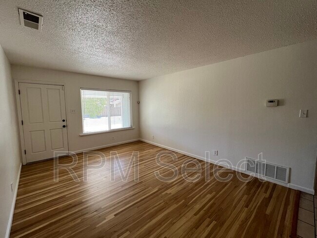 10605 Campana Way