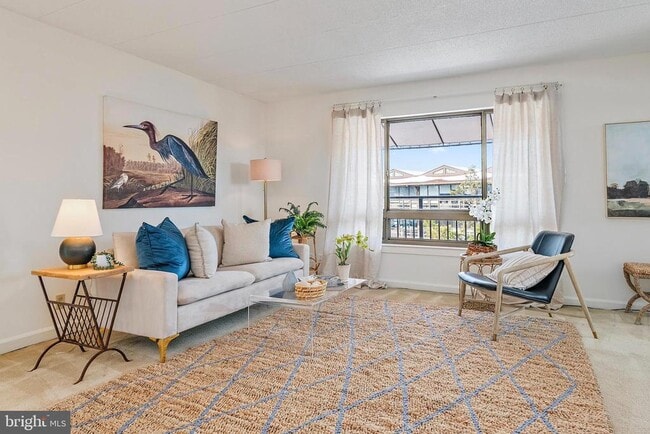 Photo - 100 Severn Ave Unidad 206