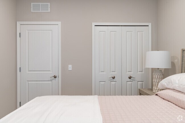 1HAB, 1BA - 888 ft² - Barrington Square Luxury Apartments