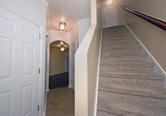 Photo - 219 Caldwell Loop