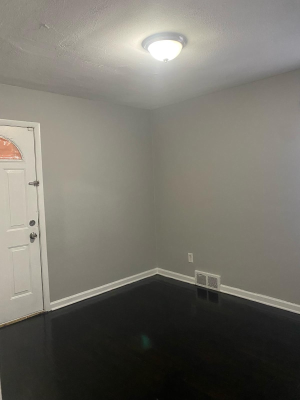 Photo - 7750 Warwick St