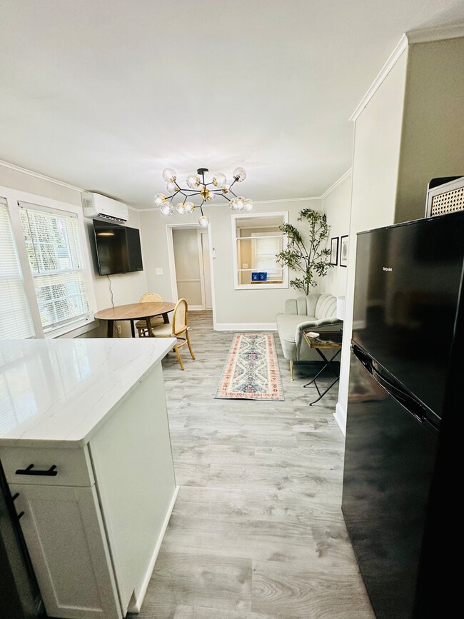 Photo - 231 Rogers Ave Unidad ID1234784P