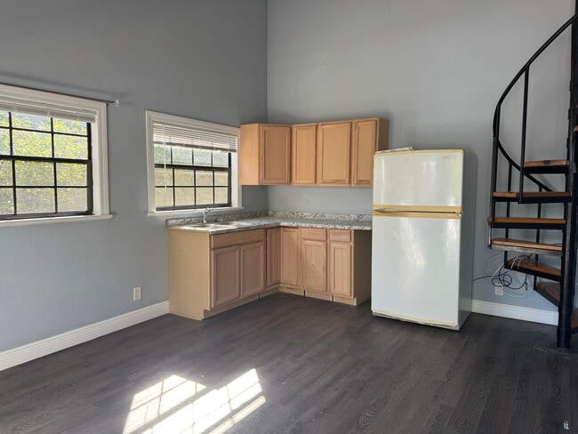 Photo - 5239 Club Rd