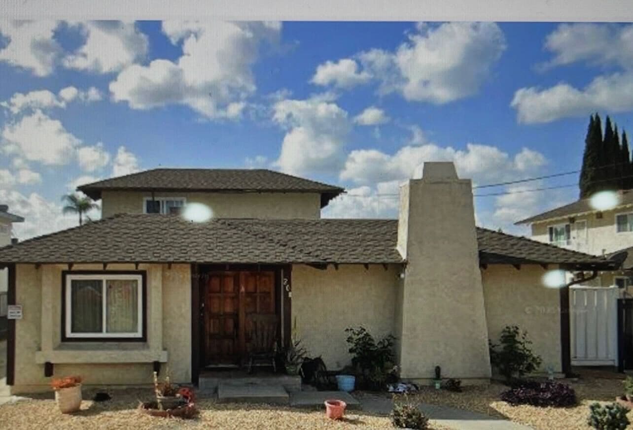 Photo - 208 E 1st Ave Unit Apartment on first Ave