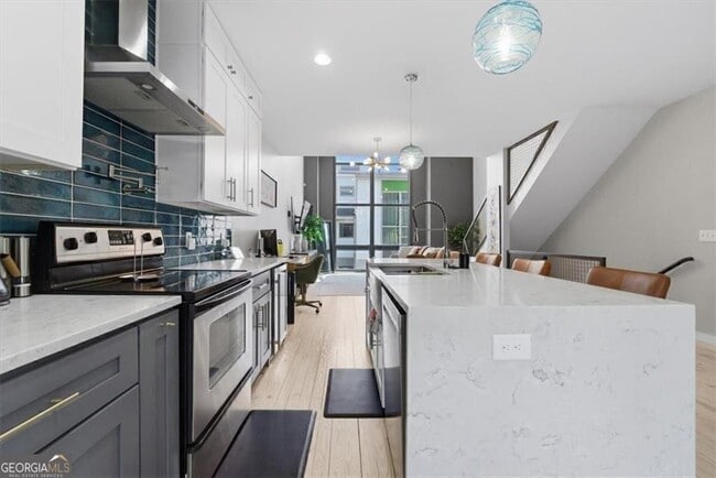 Photo - 1250 Breuer Mews NW