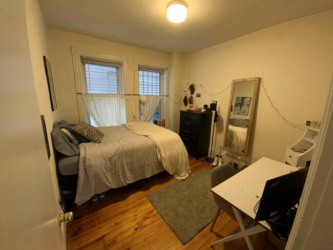 Photo - 129 Saint Alphonsus St Unit 3