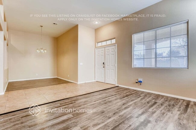 Photo - 2352 Kenneth Ave