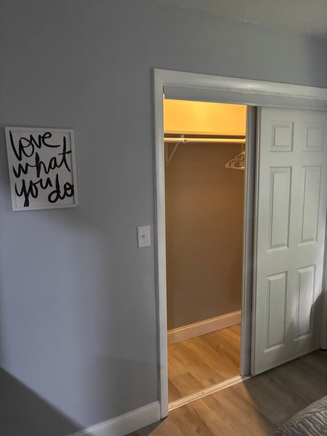 Photo - 279 Noles Dr
