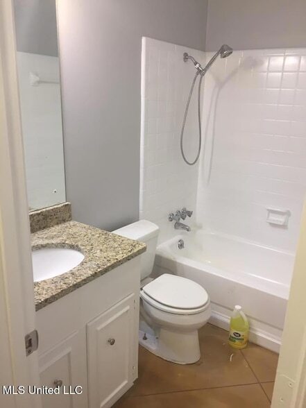 Photo - 102 Long Meadow Ct