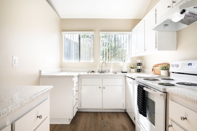 Emerald Ridge Apartments