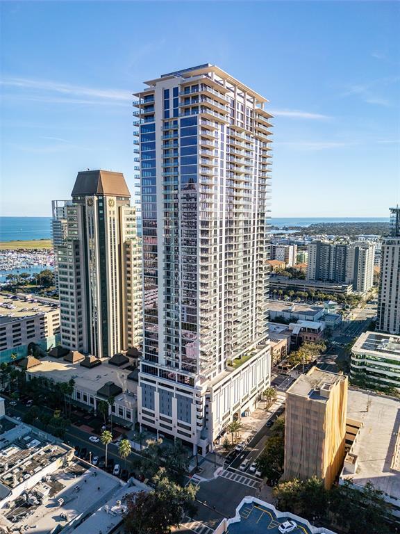 Building Photo - 275 1st Ave S Unit 2803