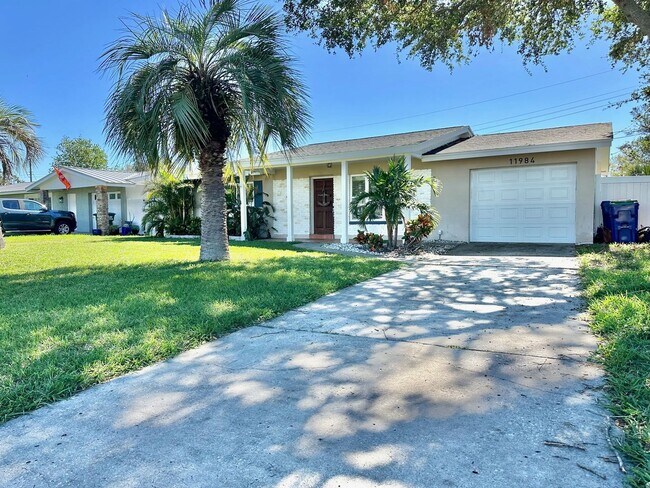 Fantastic 2br/1ba/1car gar available now i... - Fantastic 2br/1ba/1car gar available now i... Casa