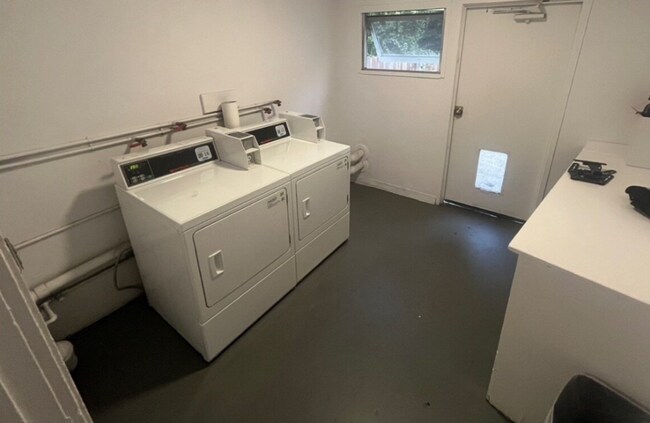 Photo - 11833-37 Laurelwood Drive