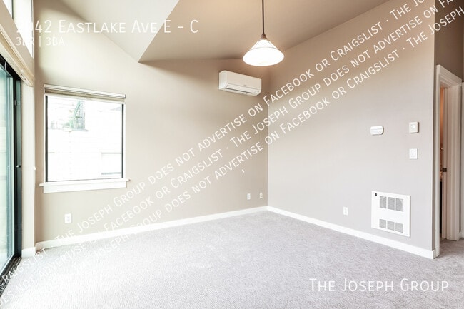 Photo - 2042 Eastlake Ave E