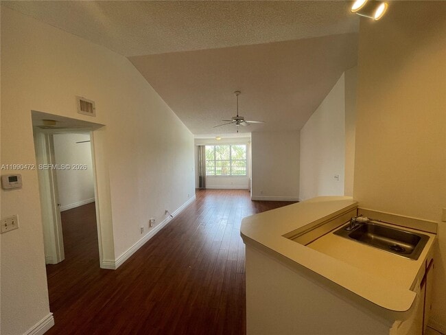 Photo - 3330 Pinewalk Dr N Unit 1636