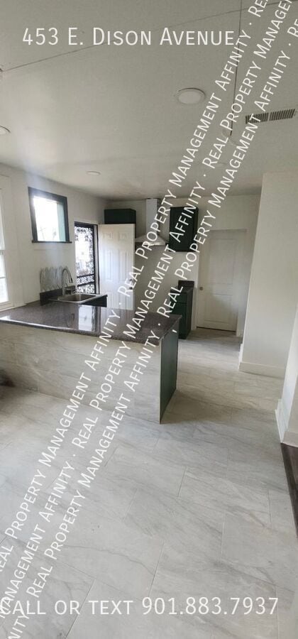 Photo - 453 E Dison Ave